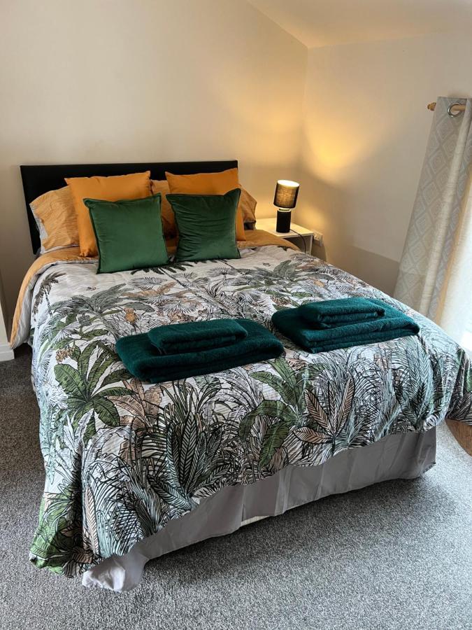 The Hideaway Holywell 1 Apartment Ngoại thất bức ảnh