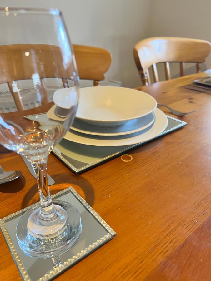 The Hideaway Holywell 1 Apartment Ngoại thất bức ảnh
