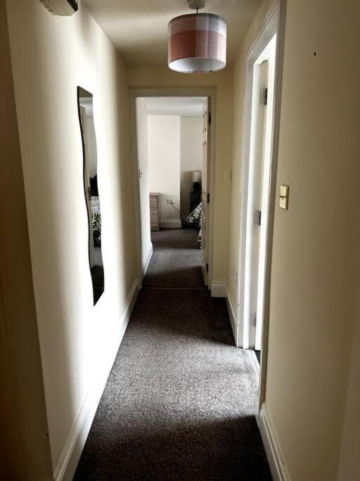 The Hideaway Holywell 1 Apartment Ngoại thất bức ảnh