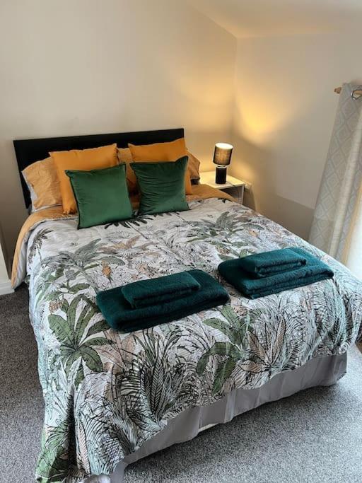 The Hideaway Holywell 1 Apartment Ngoại thất bức ảnh