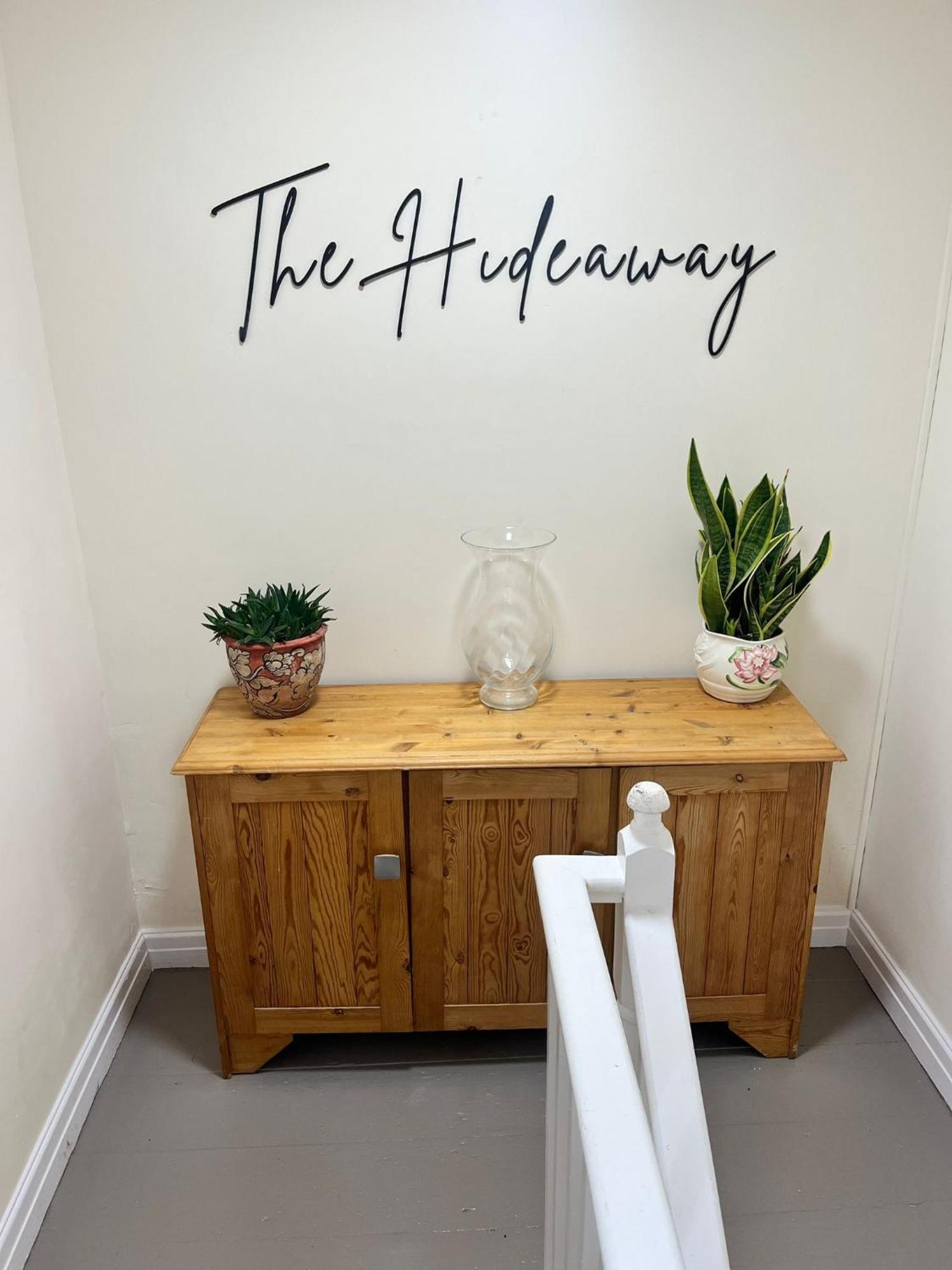 The Hideaway Holywell 1 Apartment Ngoại thất bức ảnh